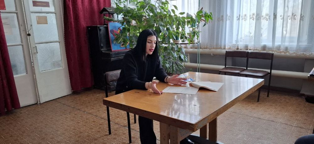 В Красном Луче прошла лекция о профилактике и лечении остеопороза для слушателей Университета третьего возраста В Красном Луче прошла лекция о профилактике и лечении остеопороза для слушателей Университета третьего возраста