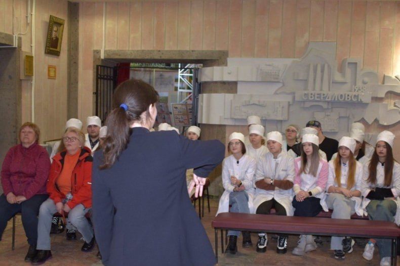 Интерактивное мероприятие «Услышь глазами» провели в Свердловском краеведческом музее Интерактивное мероприятие «Услышь глазами» провели в Свердловском краеведческом музее