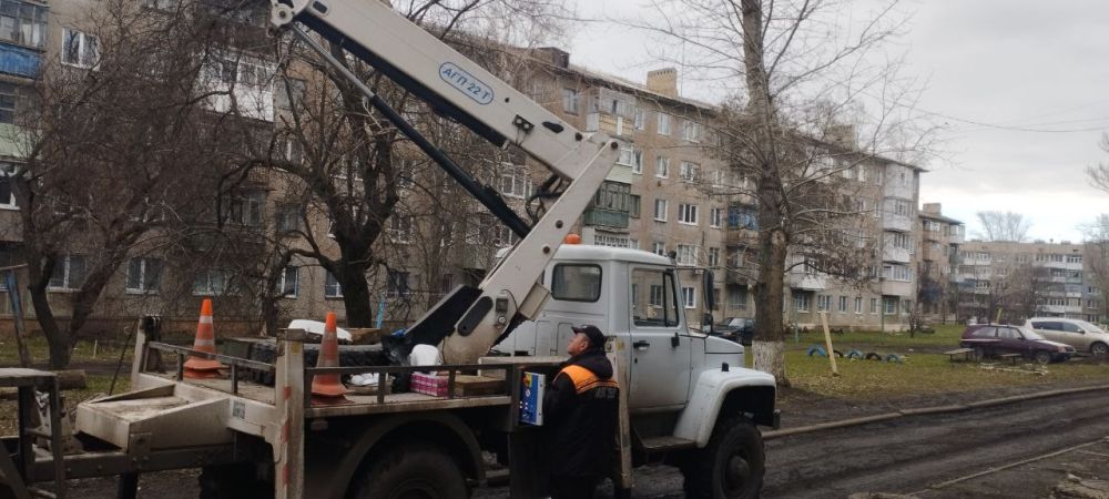 В Молодогвардейске продолжаются работы по благоустройству В Молодогвардейске продолжаются работы по благоустройству