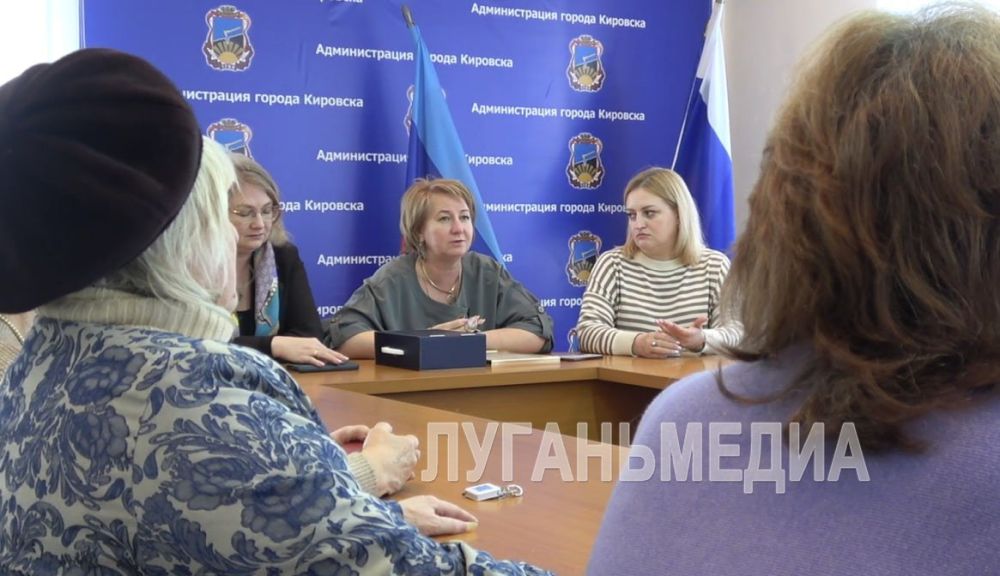 Муниципальный округ город Кировск с рабочим визитом посетила делегация из регион-шефа Иркутской области Муниципальный округ город Кировск с рабочим визитом посетила делегация из регион-шефа Иркутской области