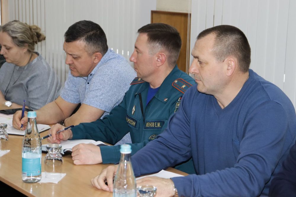 Вопросы подготовки ко Дню Победы обсудили в Стаханове Вопросы подготовки ко Дню Победы обсудили в Стаханове