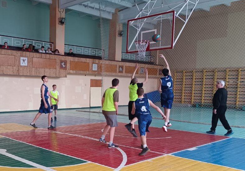 На базе МБУ «Спортивный комплекс-Антрацит» прошло физкультурное мероприятие «3х3», посвященное первому выходу человека в открытый космос, в котором приняли участие общеобразовательные учреждения округа На базе МБУ «Спортивный комплекс-Антрацит» прошло физкультурное мероприятие «3х3», посвященное первому выходу человека в открытый космос, в котором приняли участие общеобразовательные учреждения округа