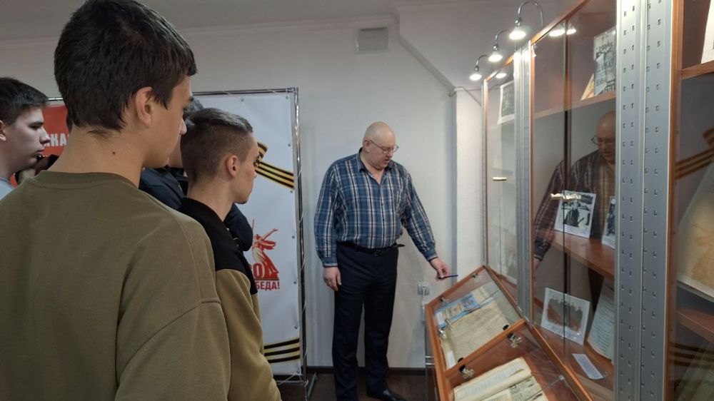 Экскурсия в Архивную службу ЛНР Экскурсия в Архивную службу ЛНР