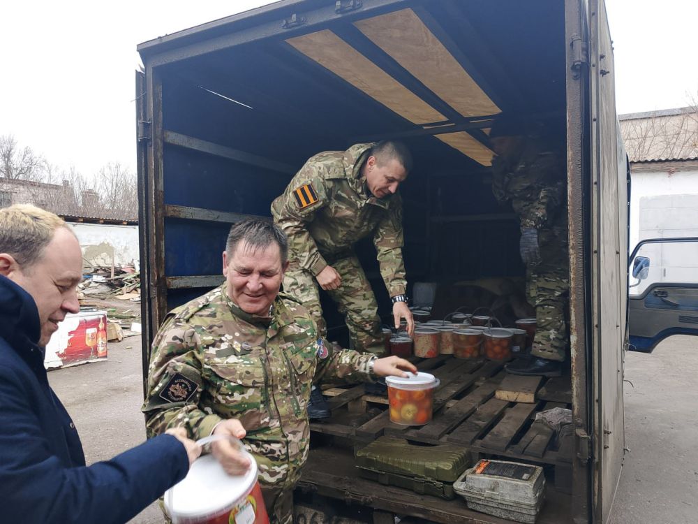 Угощения в Великий пост: При поддержке«Единой России» бойцам на передовую доставили домашние соленья Угощения в Великий пост: При поддержке«Единой России» бойцам на передовую доставили домашние соленья