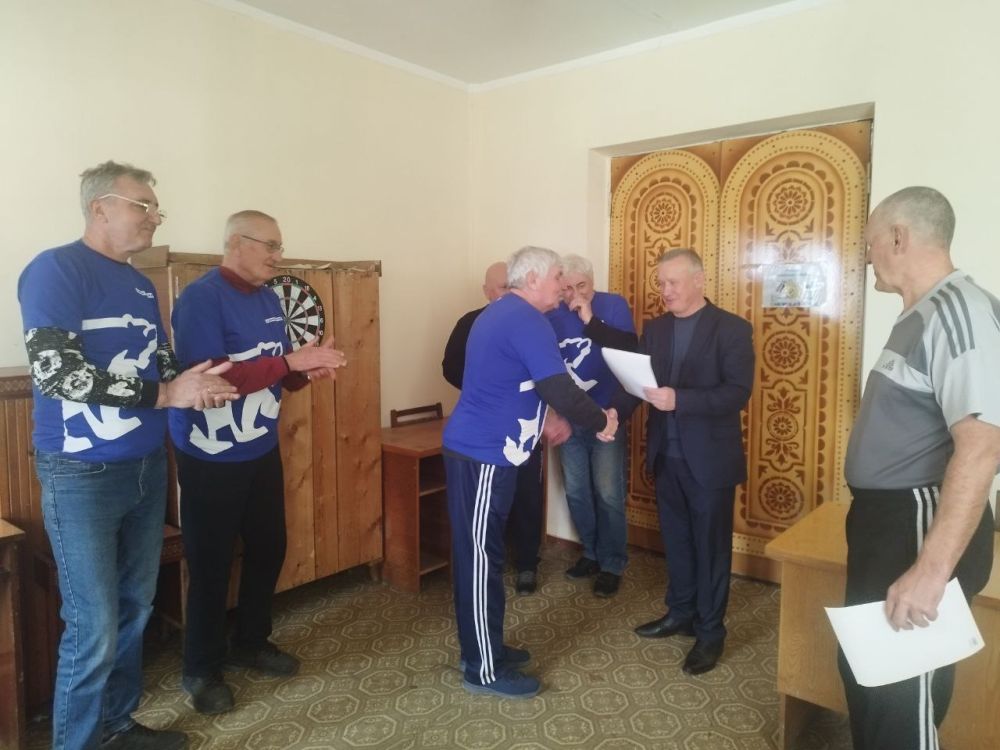В поселке Краснодон участники старшего поколения продемонстрировали мастерство игры в дартс в рамках спортивного марафона «Сила России» В поселке Краснодон участники старшего поколения продемонстрировали мастерство игры в дартс в рамках спортивного марафона «Сила России»