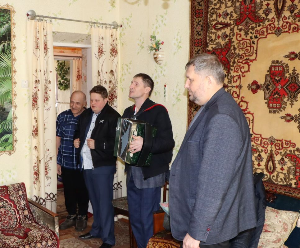 Евгений Бондарь: Поздравил одного из наших долгожителей с юбилейным, 95-м Днем рождения Евгений Бондарь: Поздравил одного из наших долгожителей с юбилейным, 95-м Днем рождения