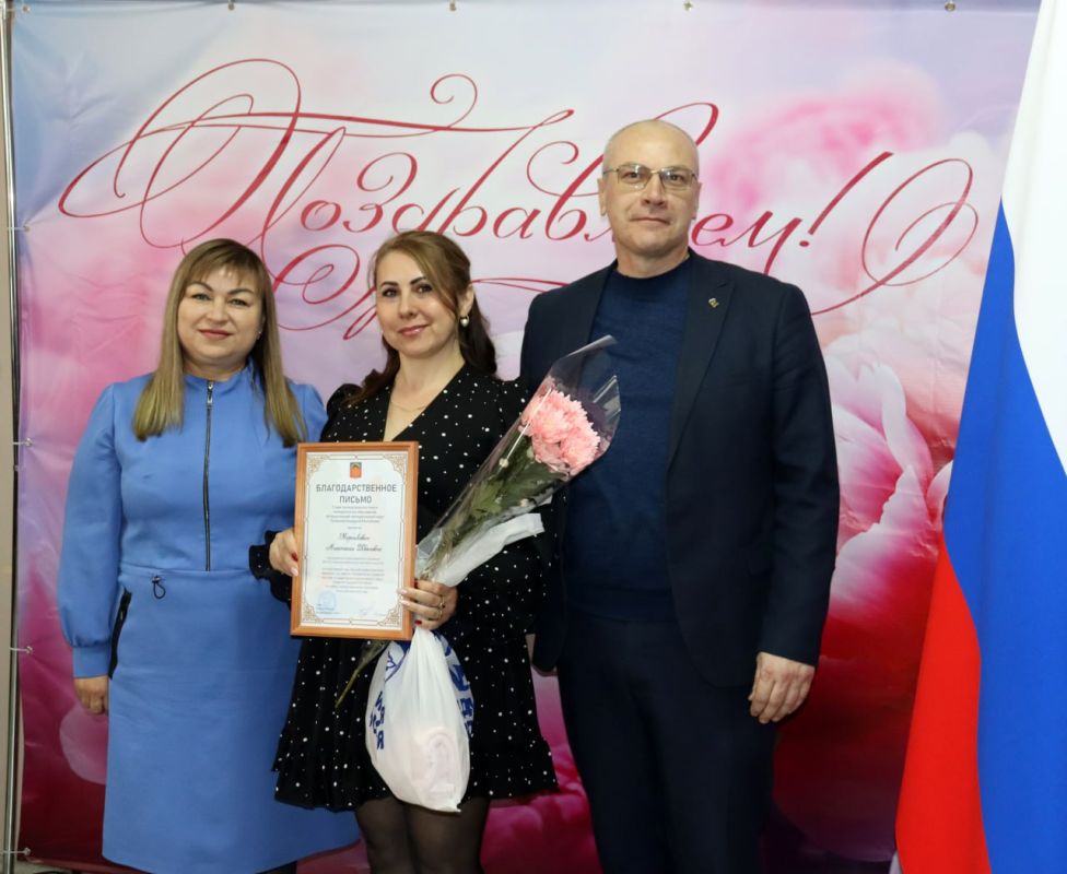 В Антраците состоялось торжественное мероприятие «Душа полна любви к искусству!», посвящённое Дню работников культуры В Антраците состоялось торжественное мероприятие «Душа полна любви к искусству!», посвящённое Дню работников культуры
