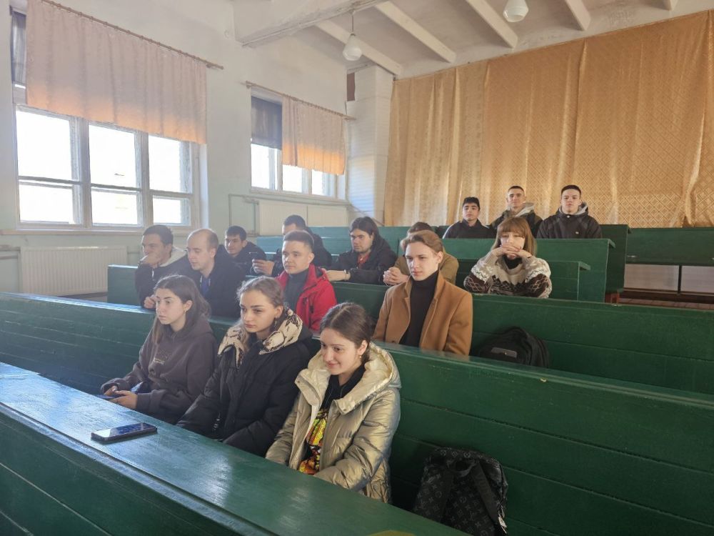 В Стахановском инженерно-педагогическом институте (филиала) ФГБОУ ВО "Луганский государственный университет имени В.Даля" состоялся общеинститутский кураторский час, который провели сотрудники ПСБ банка: закрепленый менеджер... В Стахановском инженерно-педагогическом институте (филиала) ФГБОУ ВО "Луганский государственный университет имени В.Даля" состоялся общеинститутский кураторский час, который провели сотрудники ПСБ банка: закрепленый менеджер...