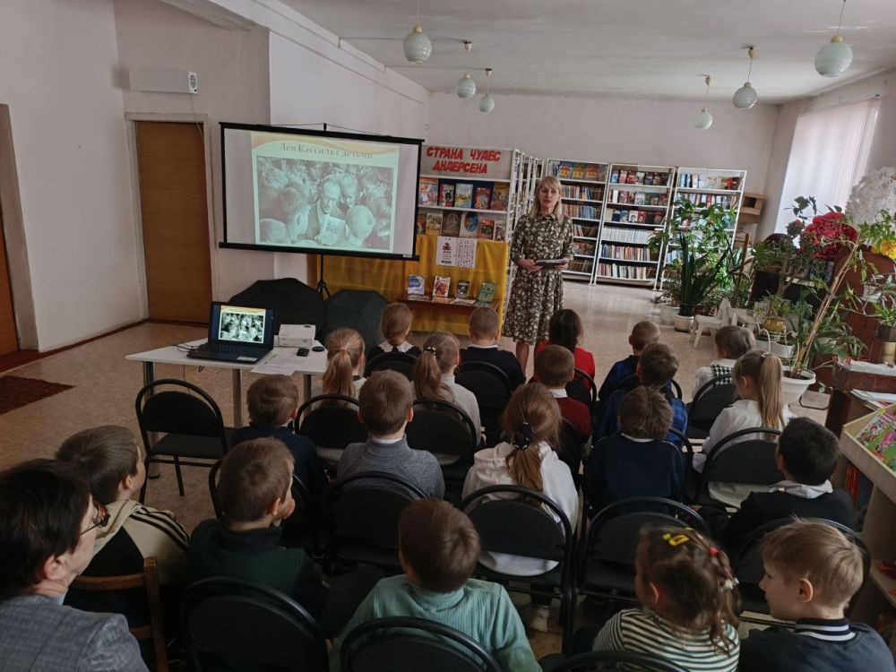 Традиционно, в марте месяце в Детской библиотеке проходит Неделя детской книги Традиционно, в марте месяце в Детской библиотеке проходит Неделя детской книги