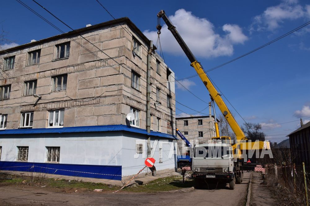 Регион-шеф Калужская область продолжает работы по капитальному ремонту кровель многоквартирных домов и социальных объектов в Первомайском городском округе Регион-шеф Калужская область продолжает работы по капитальному ремонту кровель многоквартирных домов и социальных объектов в Первомайском городском округе