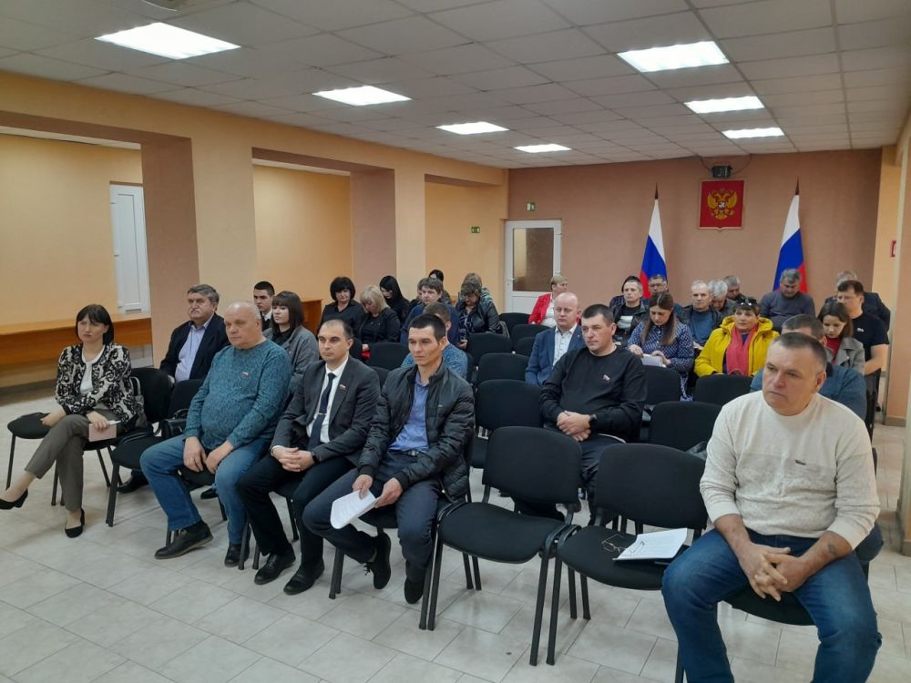 Виталий Коваленко: Принял участие в заседании Совета депутатов Беловодского МО. Заседание провел председатель Совета Сергей Скляр Виталий Коваленко: Принял участие в заседании Совета депутатов Беловодского МО. Заседание провел председатель Совета Сергей Скляр