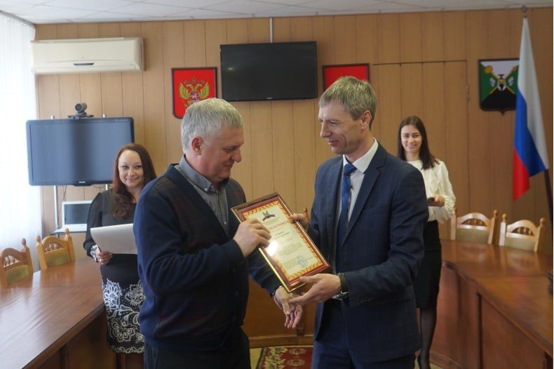 В профессиональный праздник наградили работников культуры В профессиональный праздник наградили работников культуры