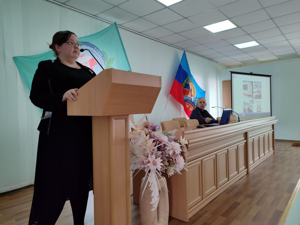 Встреча с представителями УГИБДД МВД по ЛНР состоялась в Луганском центре медицины катастроф Встреча с представителями УГИБДД МВД по ЛНР состоялась в Луганском центре медицины катастроф
