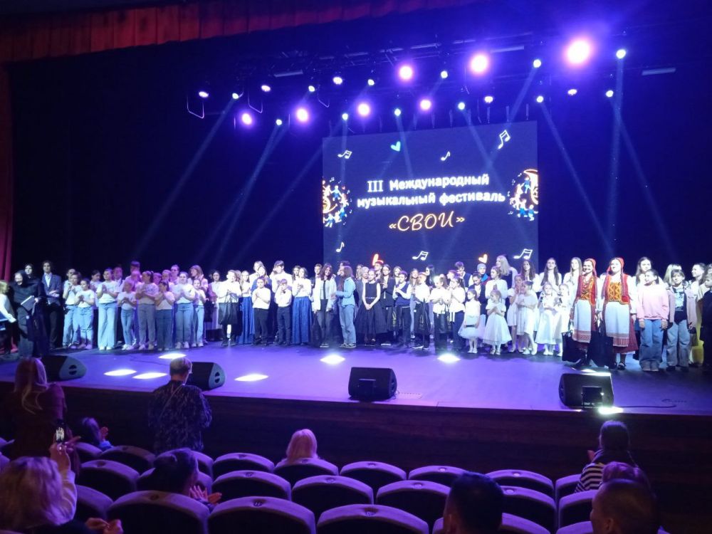 Участники ансамбля "Наше время" вернулись домой Участники ансамбля "Наше время" вернулись домой