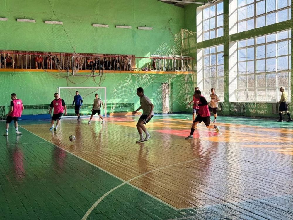 В минувшие выходные в нашем городе прошел турнир по футболу, посвященный памяти погибших Краснолучских футболистов В минувшие выходные в нашем городе прошел турнир по футболу, посвященный памяти погибших Краснолучских футболистов