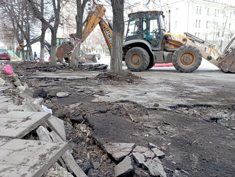 Яна Пащенко: Луганские коммунальщики приступили к реконструкции улицы Коцюбинского, расположенной в центральной части города Яна Пащенко: Луганские коммунальщики приступили к реконструкции улицы Коцюбинского, расположенной в центральной части города