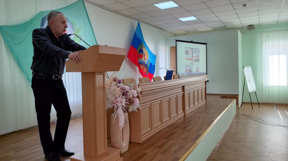 Встреча с представителями УГИБДД МВД по ЛНР состоялась в Луганском центре медицины катастроф Встреча с представителями УГИБДД МВД по ЛНР состоялась в Луганском центре медицины катастроф