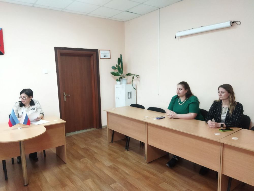 В Администрации городского округа город Ровеньки состоялось заседание конкурсной комиссии по отбору кандидатов в представители от муниципального округа городской округ город Ровеньки Луганской Народной Республики для... В Администрации городского округа город Ровеньки состоялось заседание конкурсной комиссии по отбору кандидатов в представители от муниципального округа городской округ город Ровеньки Луганской Народной Республики для...