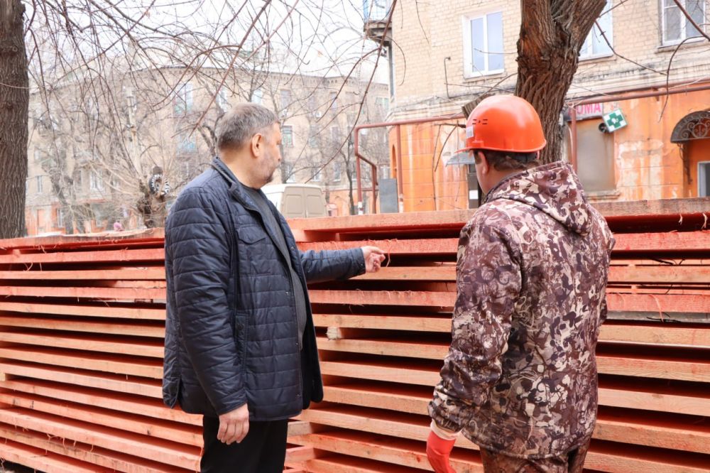 Евгений Бондарь: В поселке Белореченский продолжаются подготовительные работы по капитальному ремонту скатной кровли трех многоквартирных домов Евгений Бондарь: В поселке Белореченский продолжаются подготовительные работы по капитальному ремонту скатной кровли трех многоквартирных домов