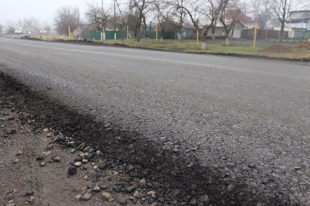 Сергей Саенко: В Антрацитовском муниципальном округе возобновлены работы по ремонту участка автомобильной дороги 43ОП РЗ43К-16 «Ровеньки-Антрацит», начатые в 2024 году специалистами ООО "Магистраль" Ставропольского края Сергей Саенко: В Антрацитовском муниципальном округе возобновлены работы по ремонту участка автомобильной дороги 43ОП РЗ43К-16 «Ровеньки-Антрацит», начатые в 2024 году специалистами ООО "Магистраль" Ставропольского края