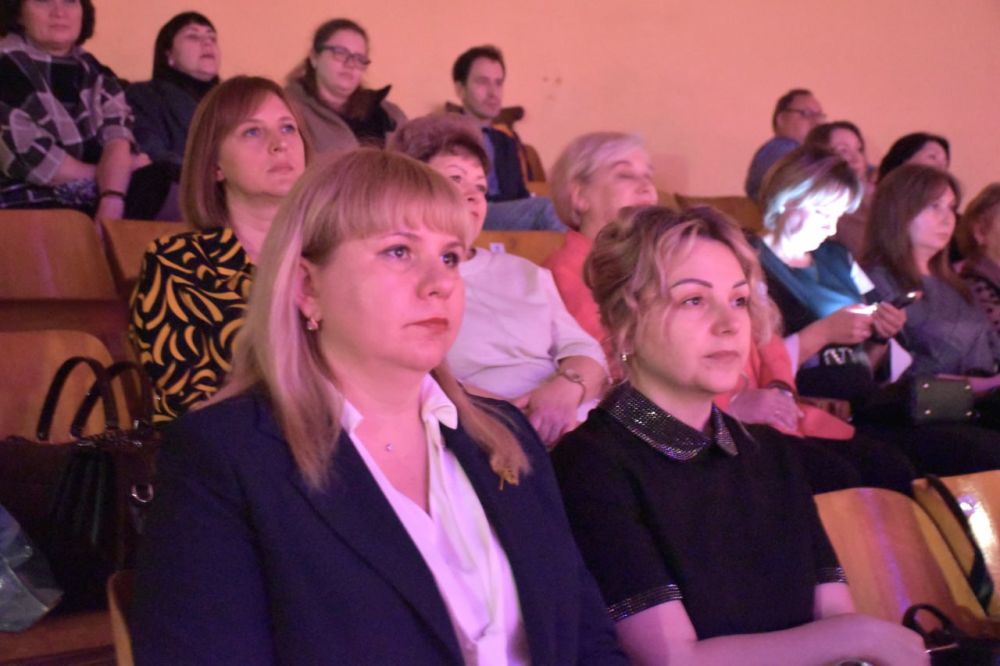В столице состоялось торжественное открытие регионального этапа конкурсов профессионального мастерства в Луганской Народной Республике В столице состоялось торжественное открытие регионального этапа конкурсов профессионального мастерства в Луганской Народной Республике