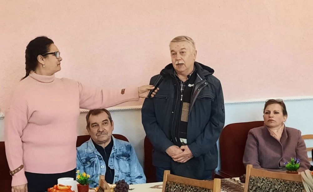 ДЛЯ НАС ПРОФЕССИЙ ЛУЧШЕ НЕТУ! ДЛЯ НАС ПРОФЕССИЙ ЛУЧШЕ НЕТУ!