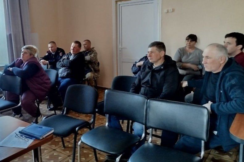 О порядке вступления граждан в ряды добровольной народной дружины поговорили в селе Провалье О порядке вступления граждан в ряды добровольной народной дружины поговорили в селе Провалье