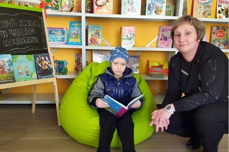 Выставка-призыв «Открой книгу, и чудеса начнутся!» открылась в Свердловской центральной городской библиотеке Выставка-призыв «Открой книгу, и чудеса начнутся!» открылась в Свердловской центральной городской библиотеке
