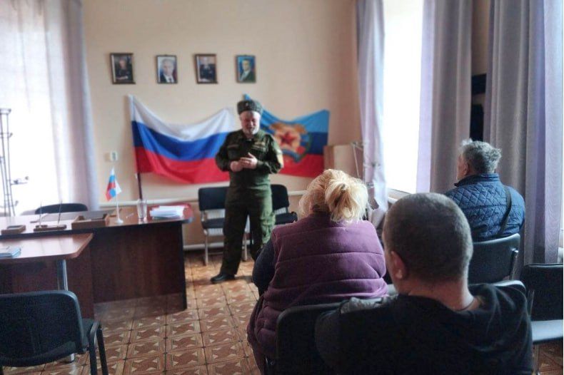 О порядке вступления граждан в ряды добровольной народной дружины поговорили в селе Провалье О порядке вступления граждан в ряды добровольной народной дружины поговорили в селе Провалье