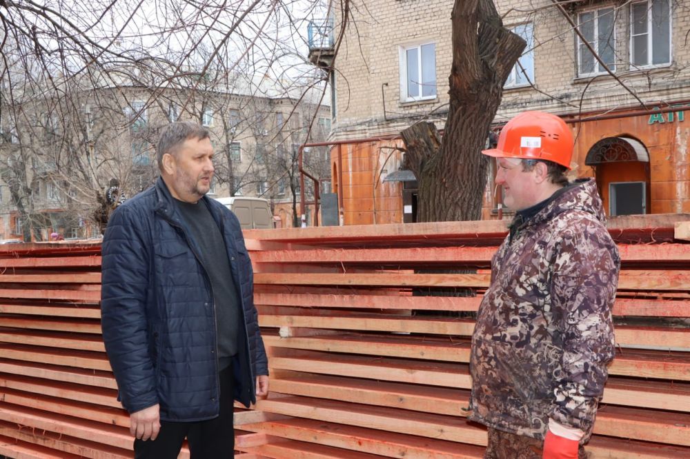 Евгений Бондарь: В поселке Белореченский продолжаются подготовительные работы по капитальному ремонту скатной кровли трех многоквартирных домов Евгений Бондарь: В поселке Белореченский продолжаются подготовительные работы по капитальному ремонту скатной кровли трех многоквартирных домов