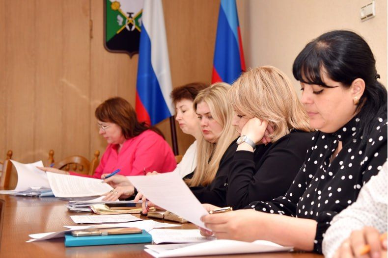 Проведено заседание рабочей группы межведомственной комиссии ЛНР по противодействию нелегальной занятости Проведено заседание рабочей группы межведомственной комиссии ЛНР по противодействию нелегальной занятости