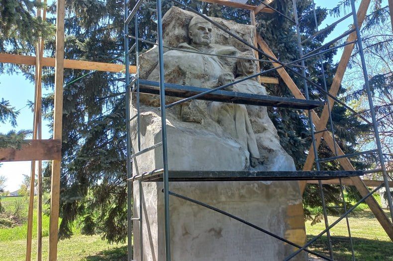 Анатолий Мартынюк рассказал о помощи шефа-региона Красноярского края в сохранении исторической памяти нашего округа Анатолий Мартынюк рассказал о помощи шефа-региона Красноярского края в сохранении исторической памяти нашего округа
