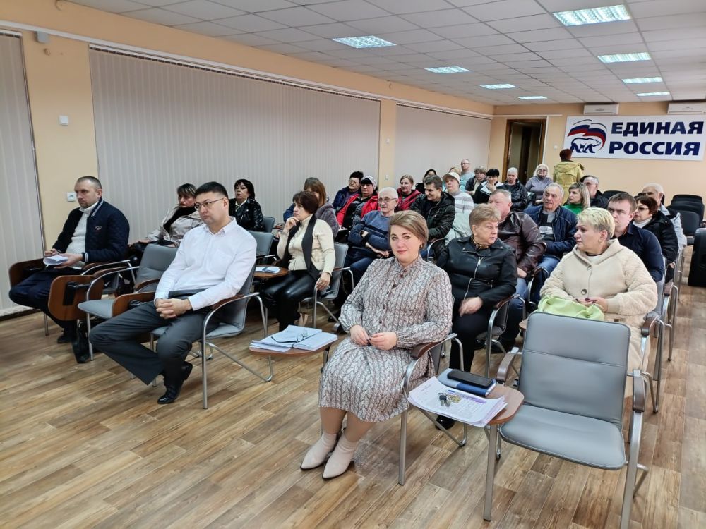 «Школа ЖКХ»: В Красном Луче прошла встреча с управляющими многоквартирными домами «Школа ЖКХ»: В Красном Луче прошла встреча с управляющими многоквартирными домами