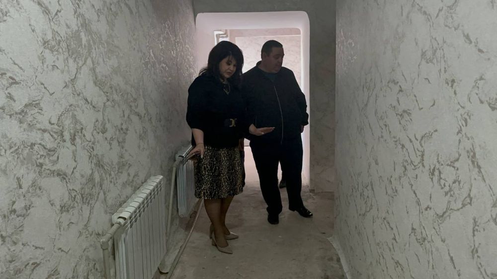 Глава городского округа Андрей Рубанцов посетил детский сад «Аленький цветочек» с целью ознакомления с условиями нахождения детей в ДОУ, а также с хозяйственной деятельностью детсада Глава городского округа Андрей Рубанцов посетил детский сад «Аленький цветочек» с целью ознакомления с условиями нахождения детей в ДОУ, а также с хозяйственной деятельностью детсада