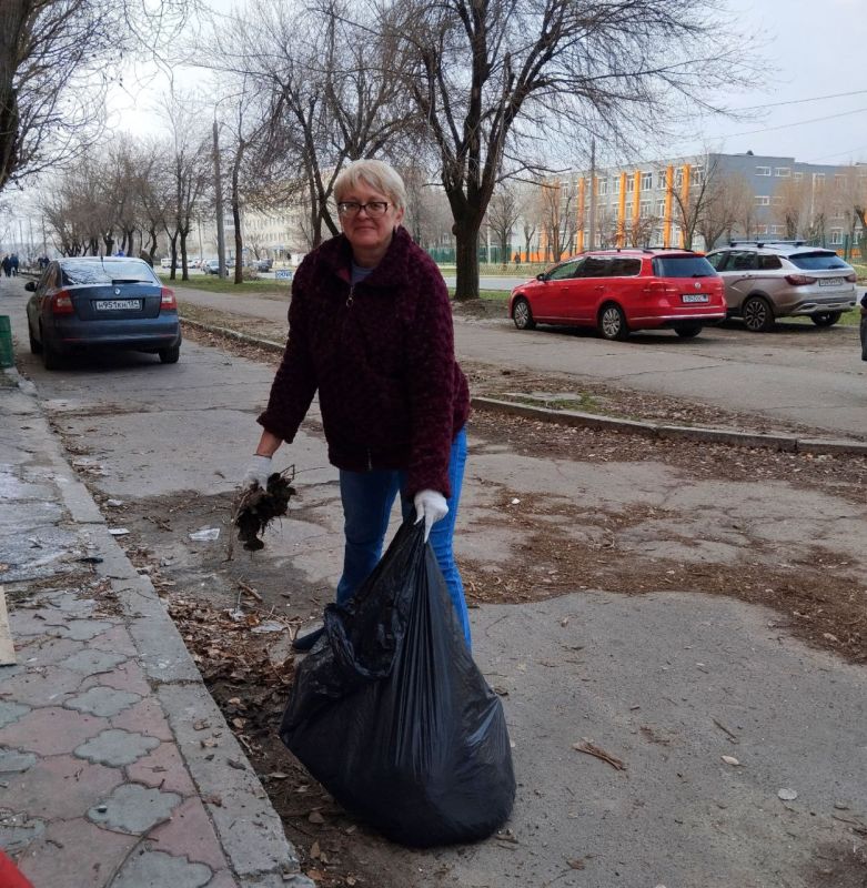 Субботник в нашем городе: Искусство заботы о природе! Субботник в нашем городе: Искусство заботы о природе!