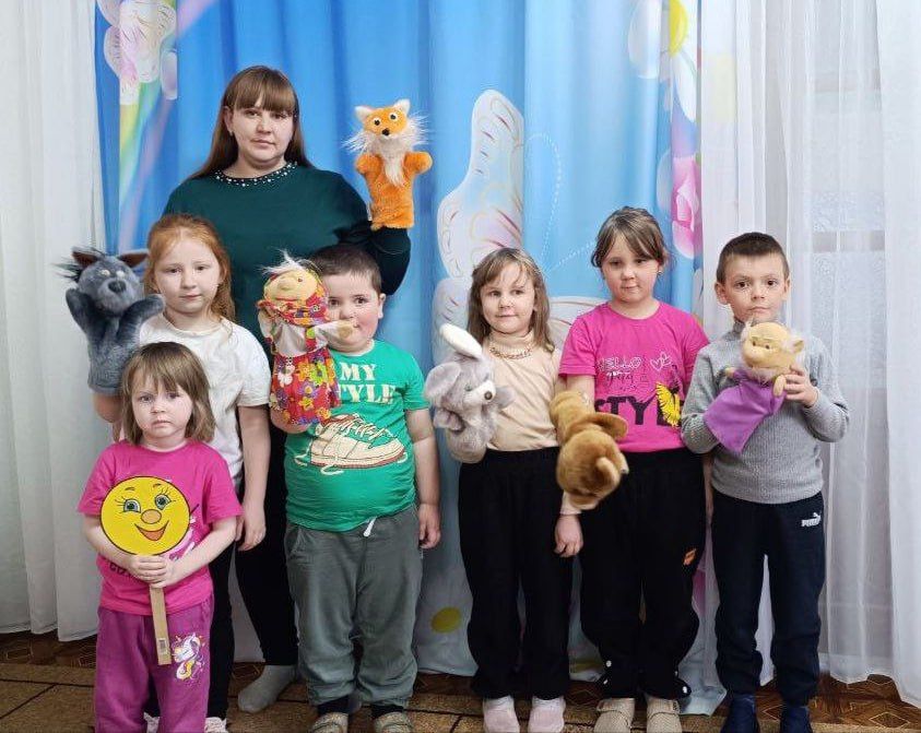 Кукольный спектакль "Колобок" порадовал детей Самсоновки Кукольный спектакль "Колобок" порадовал детей Самсоновки
