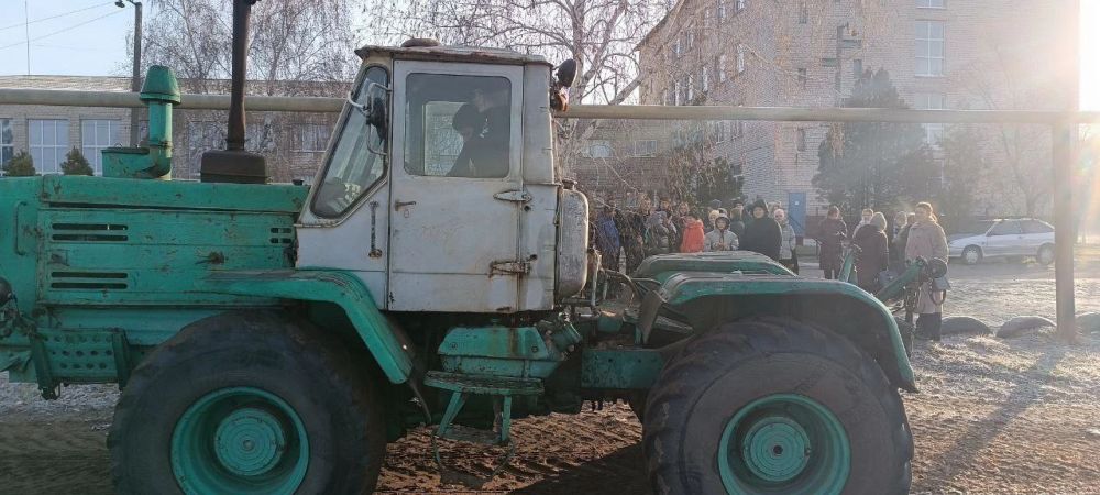 Константин Бутримов: Профориентационное мероприятие для школьников в Новоайдарском аграрном колледже Константин Бутримов: Профориентационное мероприятие для школьников в Новоайдарском аграрном колледже