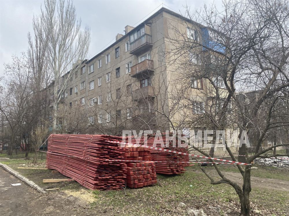 Специалисты Минстрой ЛНР продолжают мероприятия по программе капитального ремонта многоквартирных домов Кировска Специалисты Минстрой ЛНР продолжают мероприятия по программе капитального ремонта многоквартирных домов Кировска