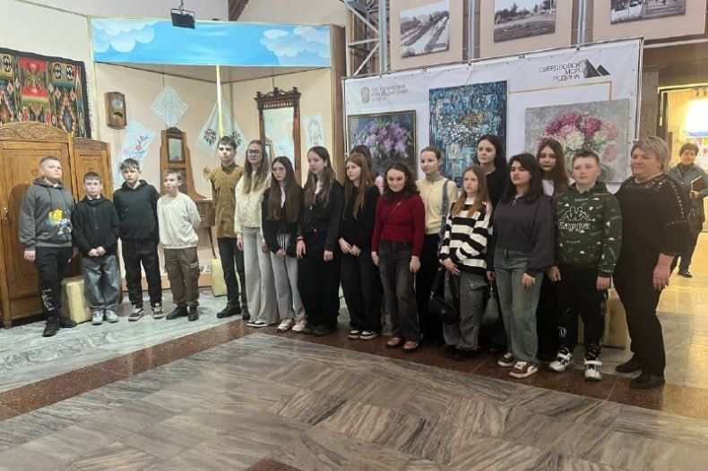 Беседа о важном «С Россией - Навсегда» состоялась в Свердловском краеведческом музее Беседа о важном «С Россией - Навсегда» состоялась в Свердловском краеведческом музее
