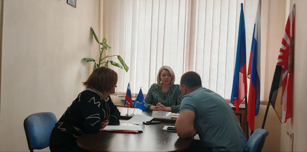 Первый заместитель главы Администрации городского округа муниципальное образование городской округ город Красный Луч Ольга Лямцева провела личный прием граждан Первый заместитель главы Администрации городского округа муниципальное образование городской округ город Красный Луч Ольга Лямцева провела личный прием граждан