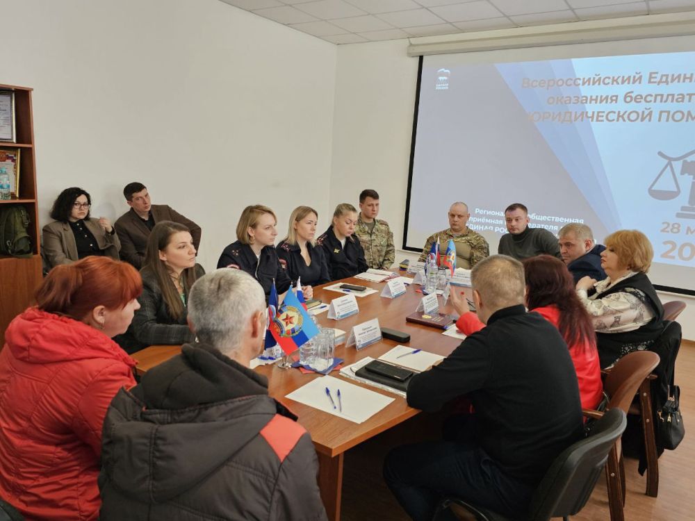 Анна Сорока: Руководитель Аппарата Уполномоченного по правам человека в Луганской Народной Республике Даниил Стяжкин и начальник юридического отдела Аппарата Уполномоченного по правам человека в Луганской Народной Республике... Анна Сорока: Руководитель Аппарата Уполномоченного по правам человека в Луганской Народной Республике Даниил Стяжкин и начальник юридического отдела Аппарата Уполномоченного по правам человека в Луганской Народной Республике...