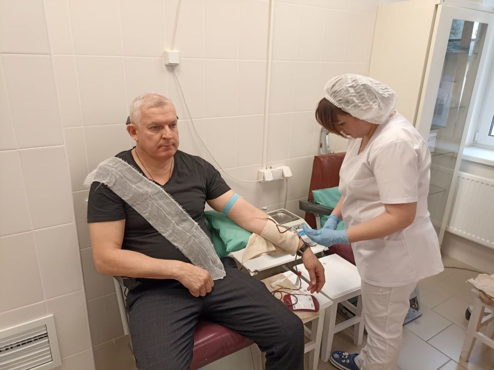 «Zа наших»: В Марковке и Краснодоне сдали кровь для участников СВО «Zа наших»: В Марковке и Краснодоне сдали кровь для участников СВО