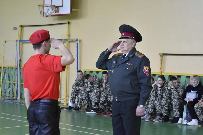 В Перевальске состоялся муниципальный этап старшей возрастной группы Всероссийской военно-патриотической игры «Зарница 2.0»! В Перевальске состоялся муниципальный этап старшей возрастной группы Всероссийской военно-патриотической игры «Зарница 2.0»!