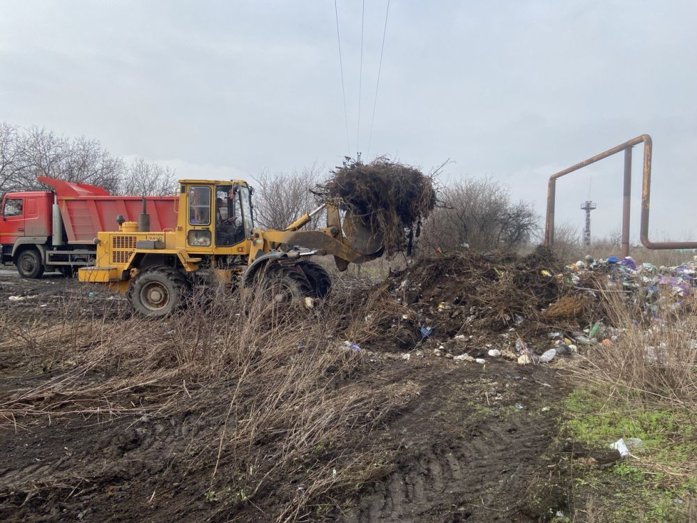В Алмазной ликвидировали крупную свалку: вывезено 80 кубометров мусора В Алмазной ликвидировали крупную свалку: вывезено 80 кубометров мусора