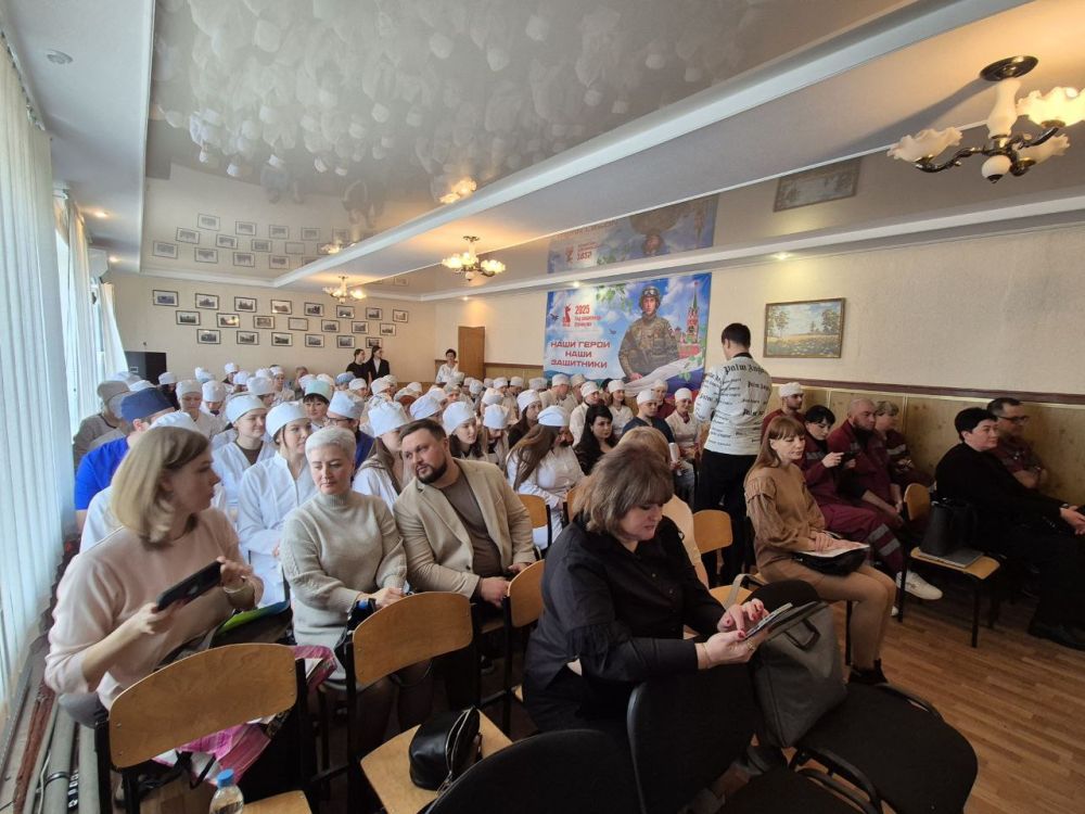 Свердловская центральная городская многопрофильная больница приняла участие в Ярмарке вакансий ЛГМУ им.Свт.Луки Минздрава России Свердловская центральная городская многопрофильная больница приняла участие в Ярмарке вакансий ЛГМУ им.Свт.Луки Минздрава России