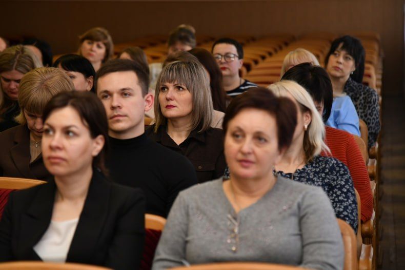 В Администрации Свердловского муниципального округа состоялась аппаратная учеба муниципальных служащих В Администрации Свердловского муниципального округа состоялась аппаратная учеба муниципальных служащих