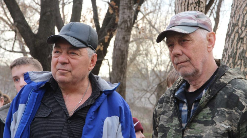 В Луганске обсудили перспективы благоустройства парка им. Алексеева В Луганске обсудили перспективы благоустройства парка им. Алексеева