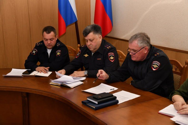 В Администрации округа провели заседание комиссии по обеспечению безопасности дорожного движения В Администрации округа провели заседание комиссии по обеспечению безопасности дорожного движения