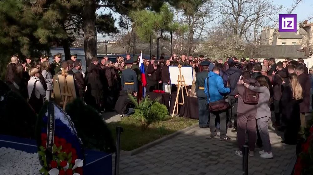 Погибший военный корреспондент "Известий" Александр Федорчак практически ежедневно рассказывал о положении дел в зоне спецоперации