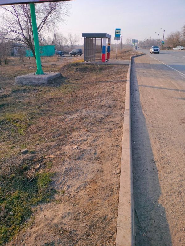 На автодороге регионального значения 43К-04 Михайловка – Алчевск – Брянка – Стаханов – Первомайск – Золотое сотрудниками ООО «ПроектСтрой» выполнены работы по очистке остановочных комплексов и прилегающих элементов дорожной... На автодороге регионального значения 43К-04 Михайловка – Алчевск – Брянка – Стаханов – Первомайск – Золотое сотрудниками ООО «ПроектСтрой» выполнены работы по очистке остановочных комплексов и прилегающих элементов дорожной...